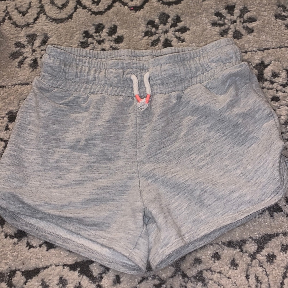 Gray cat and Jack shorts with draw strings size7/8
